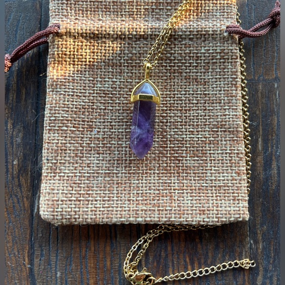 Gold plated Amethyst Point Necklace with gold plated Stainless Steel Chain - Picture 1 of 2